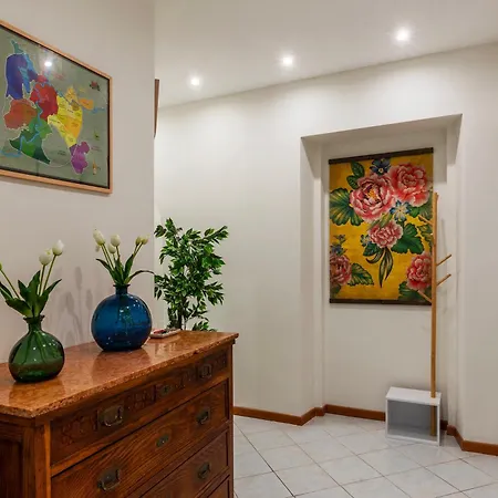 Cozy Apartment In Trastevere Rome Exterior photo