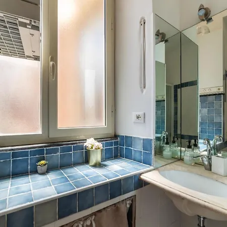 Cozy Apartment In Trastevere Rome Exterior photo