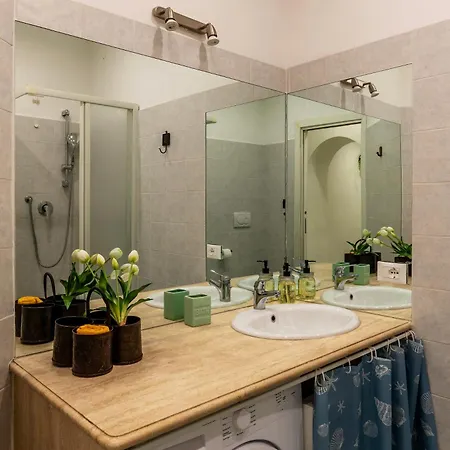 Cozy Apartment In Trastevere Rome Exterior photo